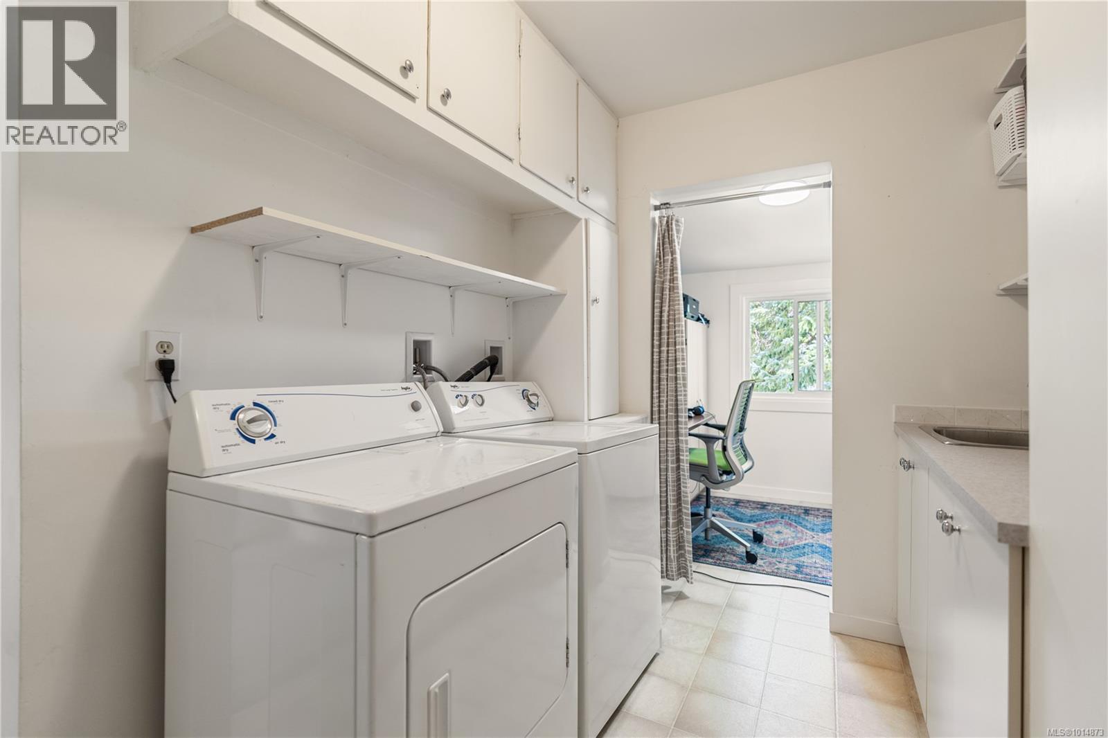 1564 San Juan Ave, Saanich, British Columbia  V8N 2L5 - Photo 28 - 1014873