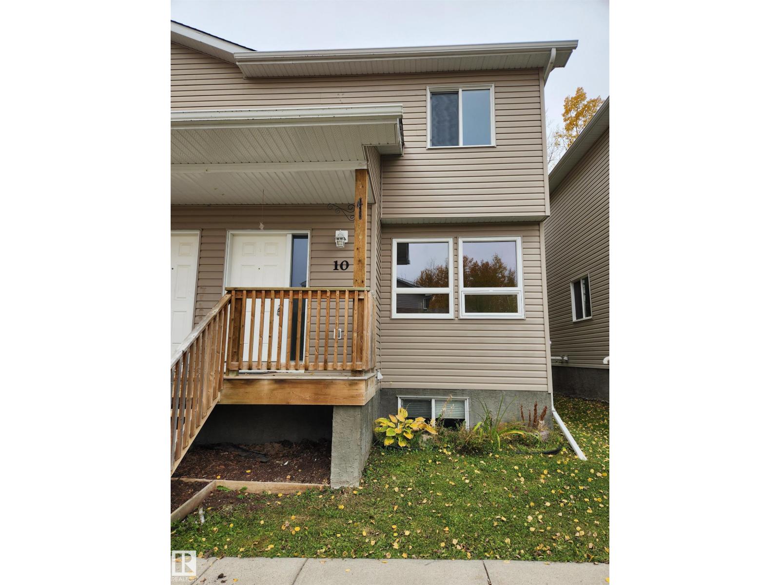 10, 624 41 ST, Edson, Alberta