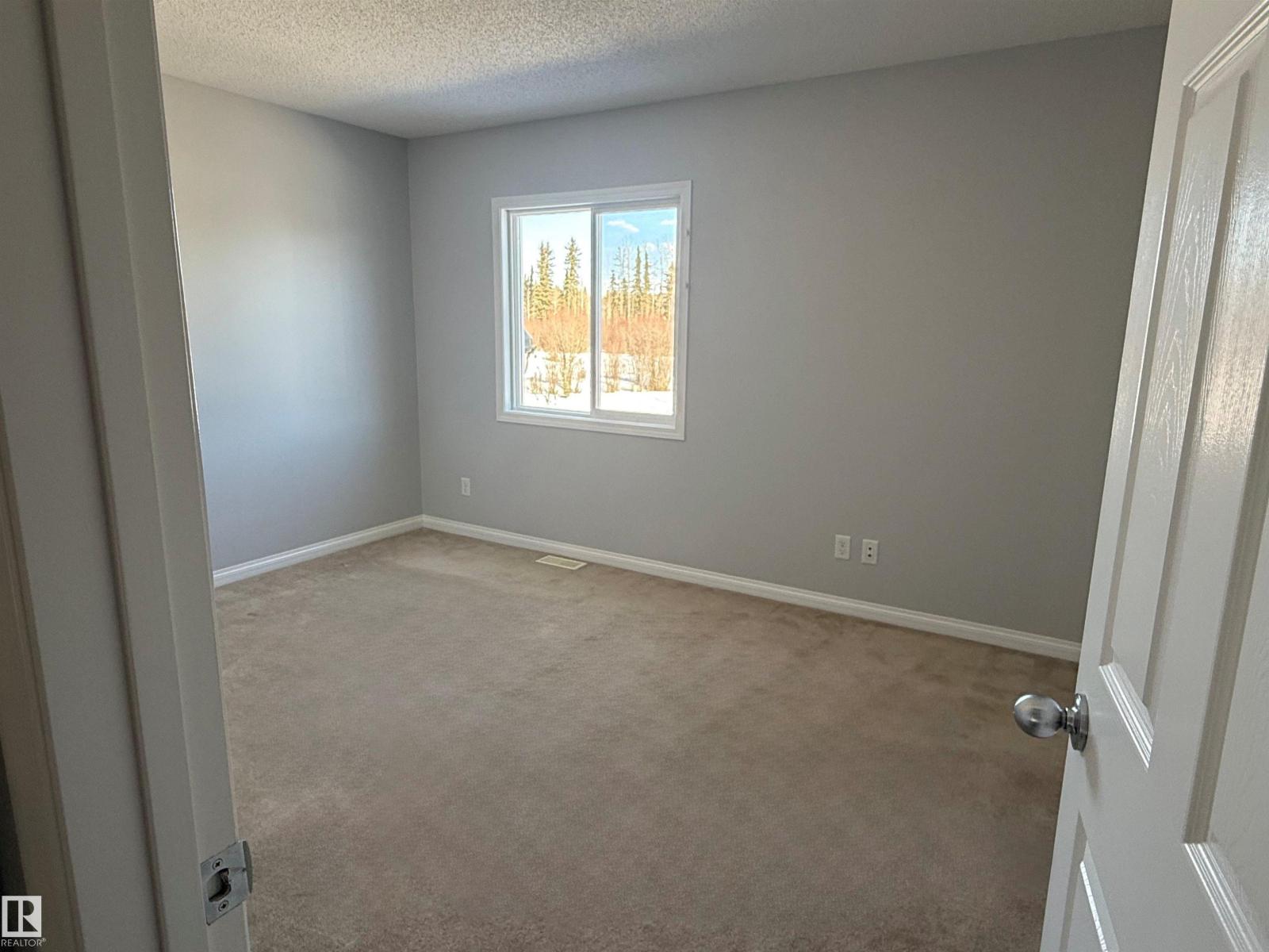 10, 624 41 St, Edson, Alberta  T7E 1A2 - Photo 4 - E4447563