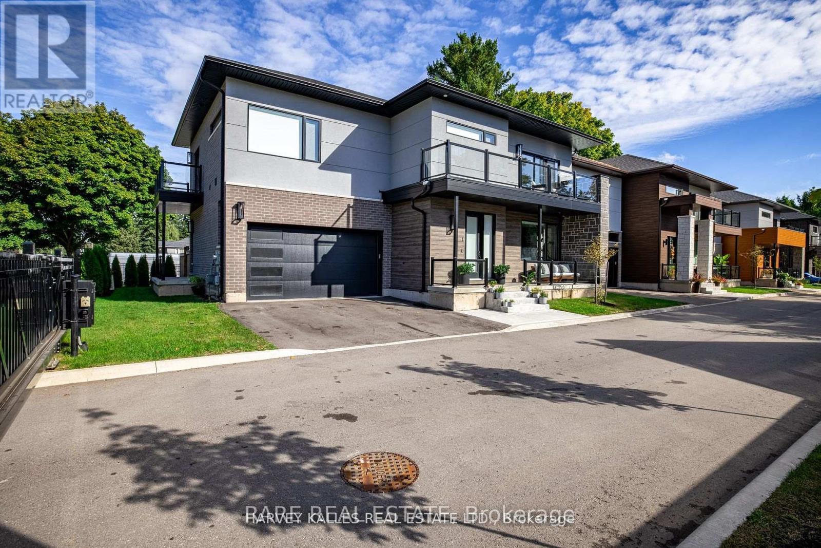 1 - 121 FIDDLERS GREEN ROAD, Hamilton, Ontario