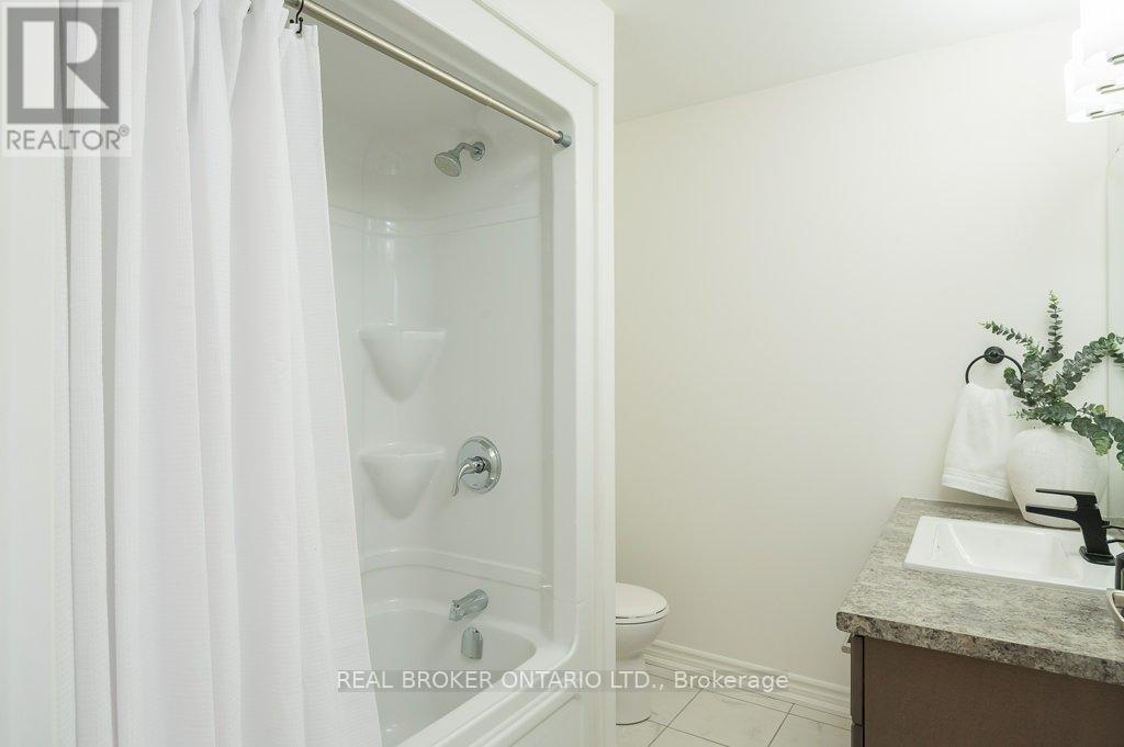 302 - 650 Sauve Street, Milton, Ontario  L9T 9A8 - Photo 14 - W12446142