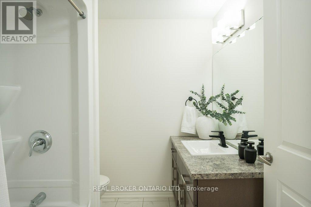 302 - 650 Sauve Street, Milton, Ontario  L9T 9A8 - Photo 15 - W12446142