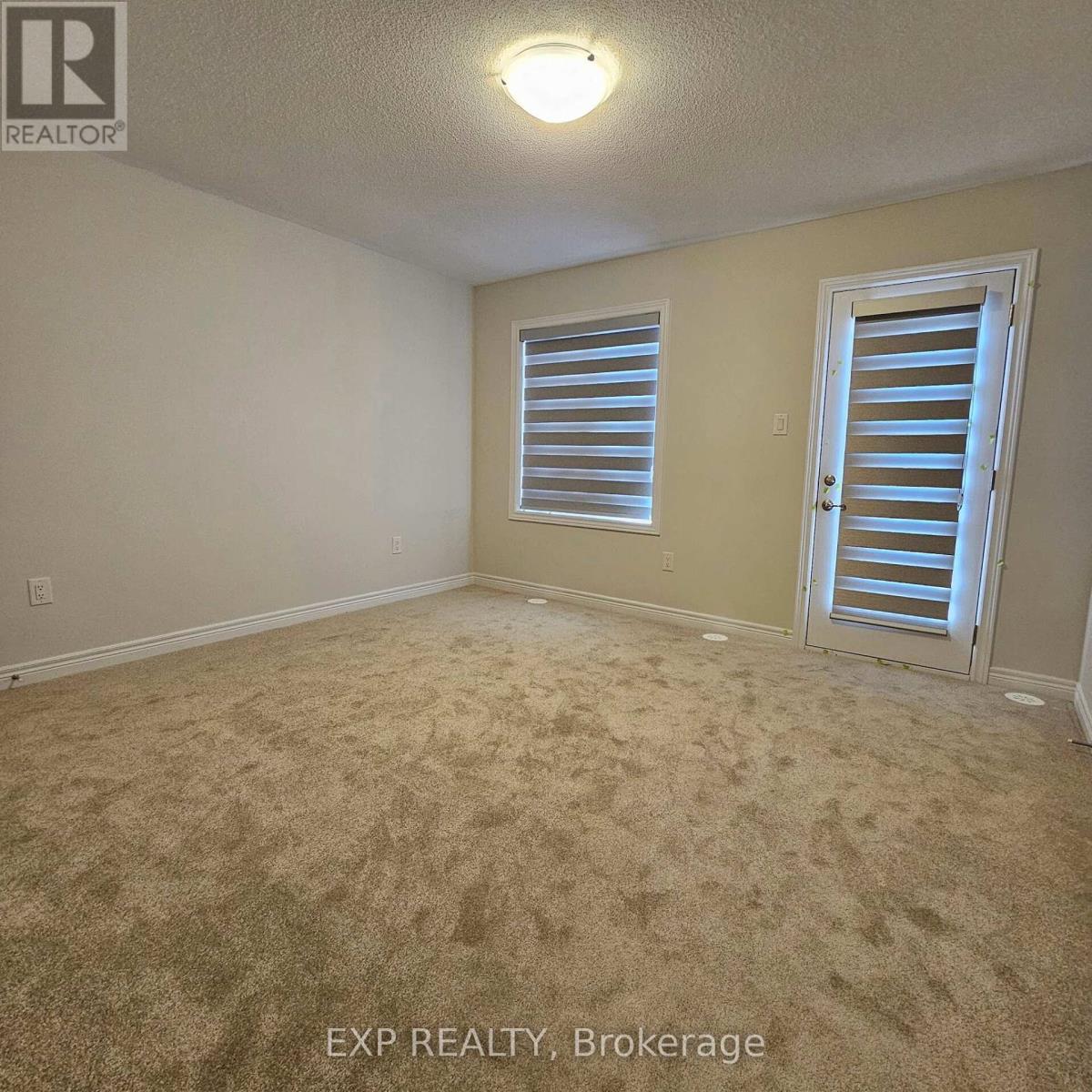 104 Grassbank Road, Brampton, Ontario  L6R 4E7 - Photo 10 - W12446148