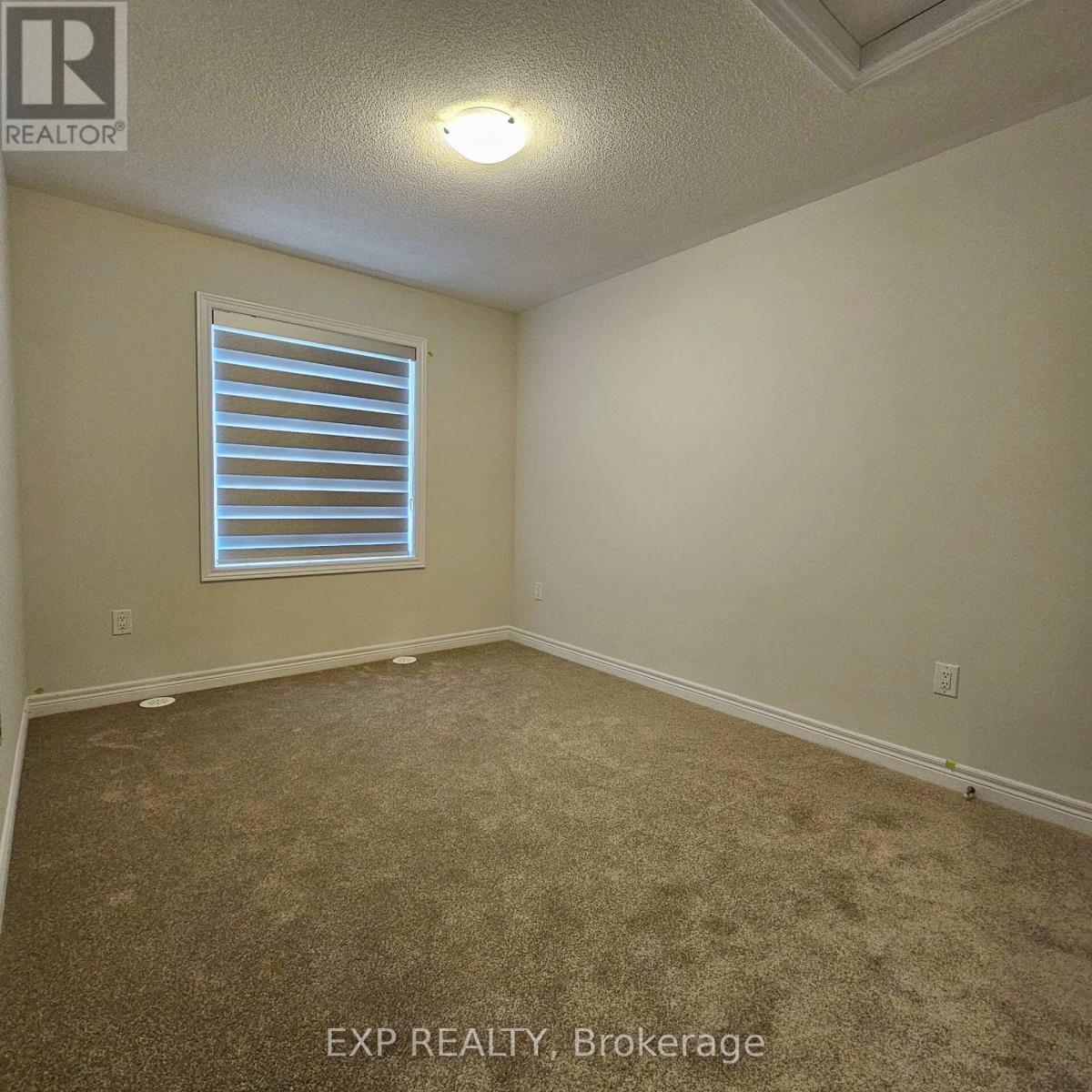 104 Grassbank Road, Brampton, Ontario  L6R 4E7 - Photo 13 - W12446148