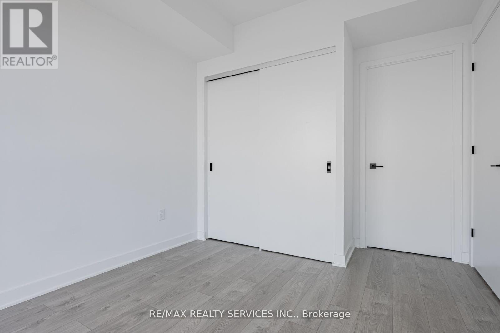 2007 - 36 Zorra Street, Toronto, Ontario  M8Z 0G5 - Photo 17 - W12446156
