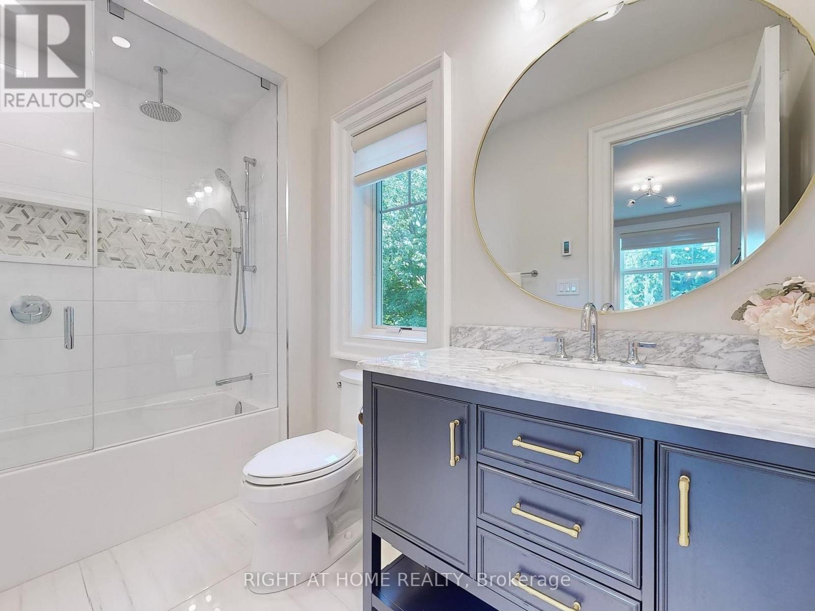172 Burgundy Drive, Oakville, Ontario  L6J 4G1 - Photo 26 - W12446159