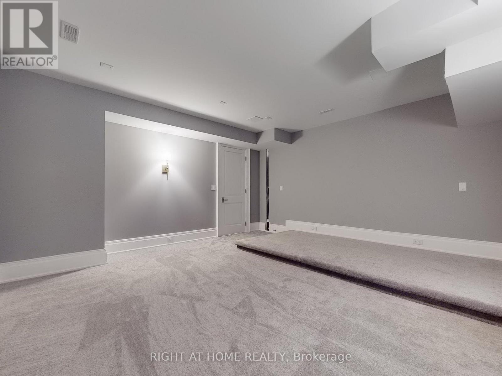 172 Burgundy Drive, Oakville, Ontario  L6J 4G1 - Photo 37 - W12446159