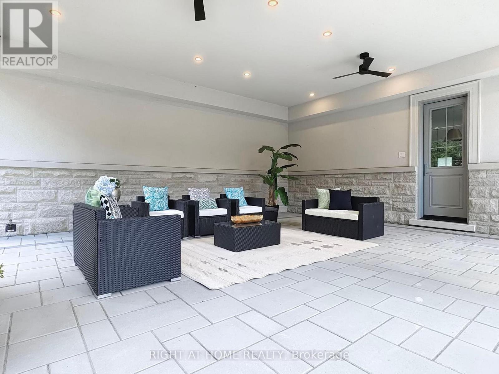 172 Burgundy Drive, Oakville, Ontario  L6J 4G1 - Photo 46 - W12446159