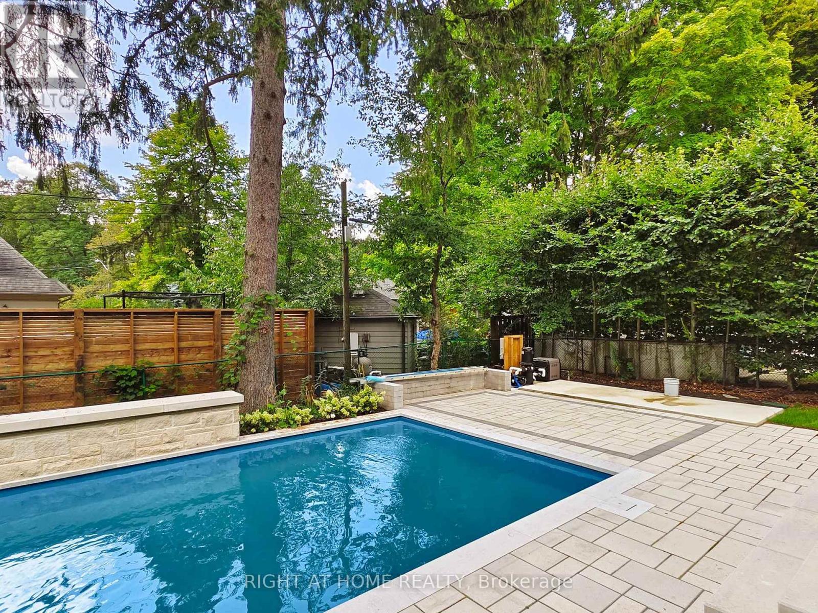 172 Burgundy Drive, Oakville, Ontario  L6J 4G1 - Photo 47 - W12446159