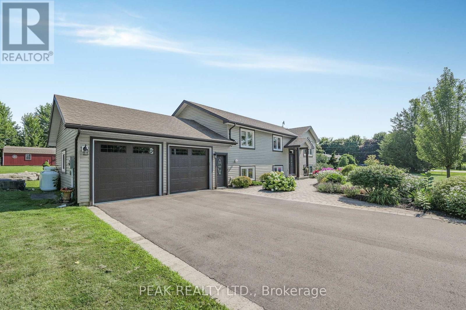 116 Prinyers Cove Crescent, Prince Edward County, Ontario  K0K 2T0 - Photo 8 - X12434124