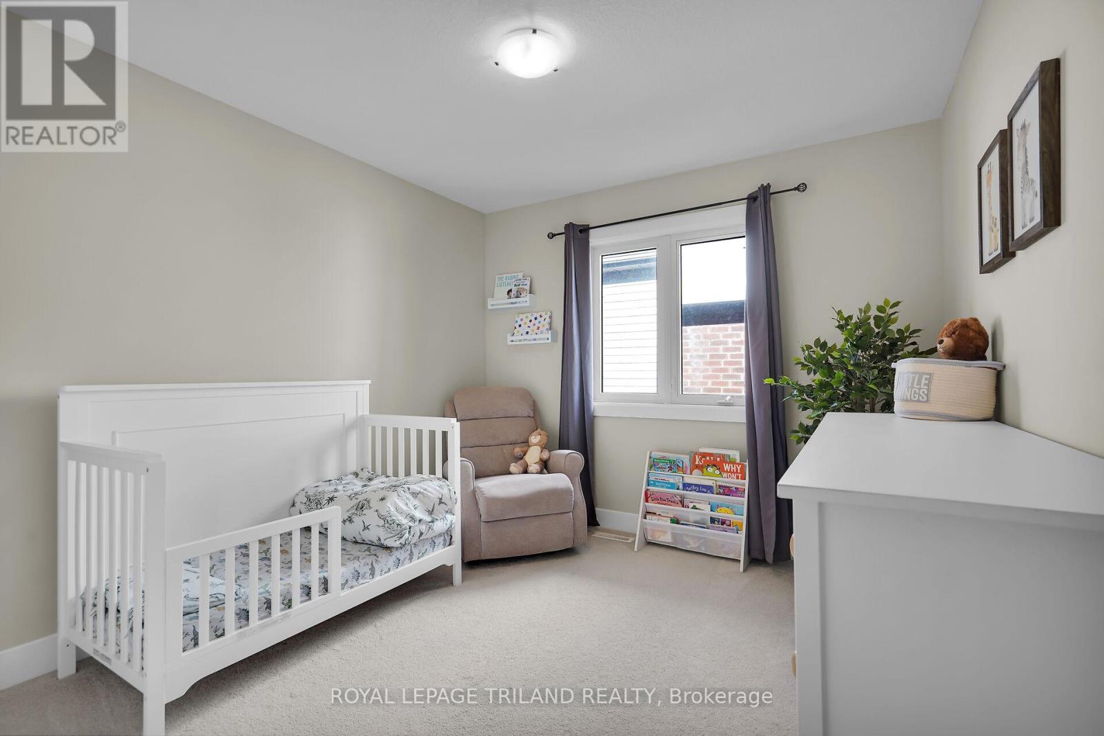 521 Sophia Crescent, London North, Ontario  N6H 5L4 - Photo 31 - X12435035