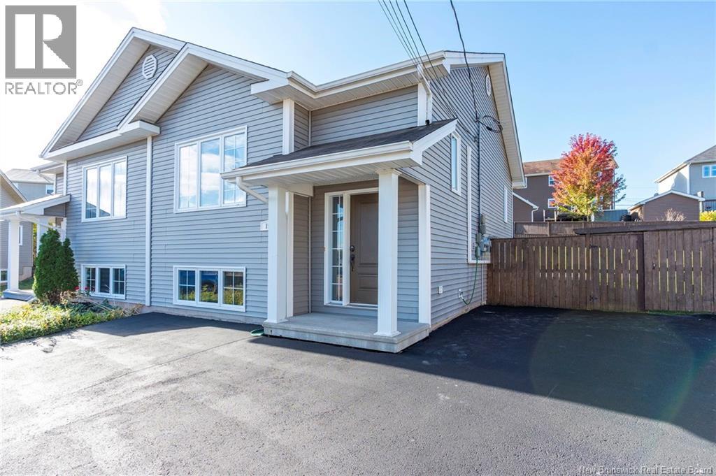 190 Houlahan Street, Dieppe, New Brunswick  E1A 4X6 - Photo 2 - NB127980