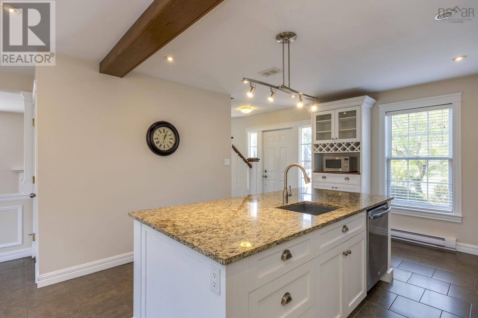 32 Autumn Drive, Berwick, Nova Scotia  B0P 1E0 - Photo 13 - 202523805