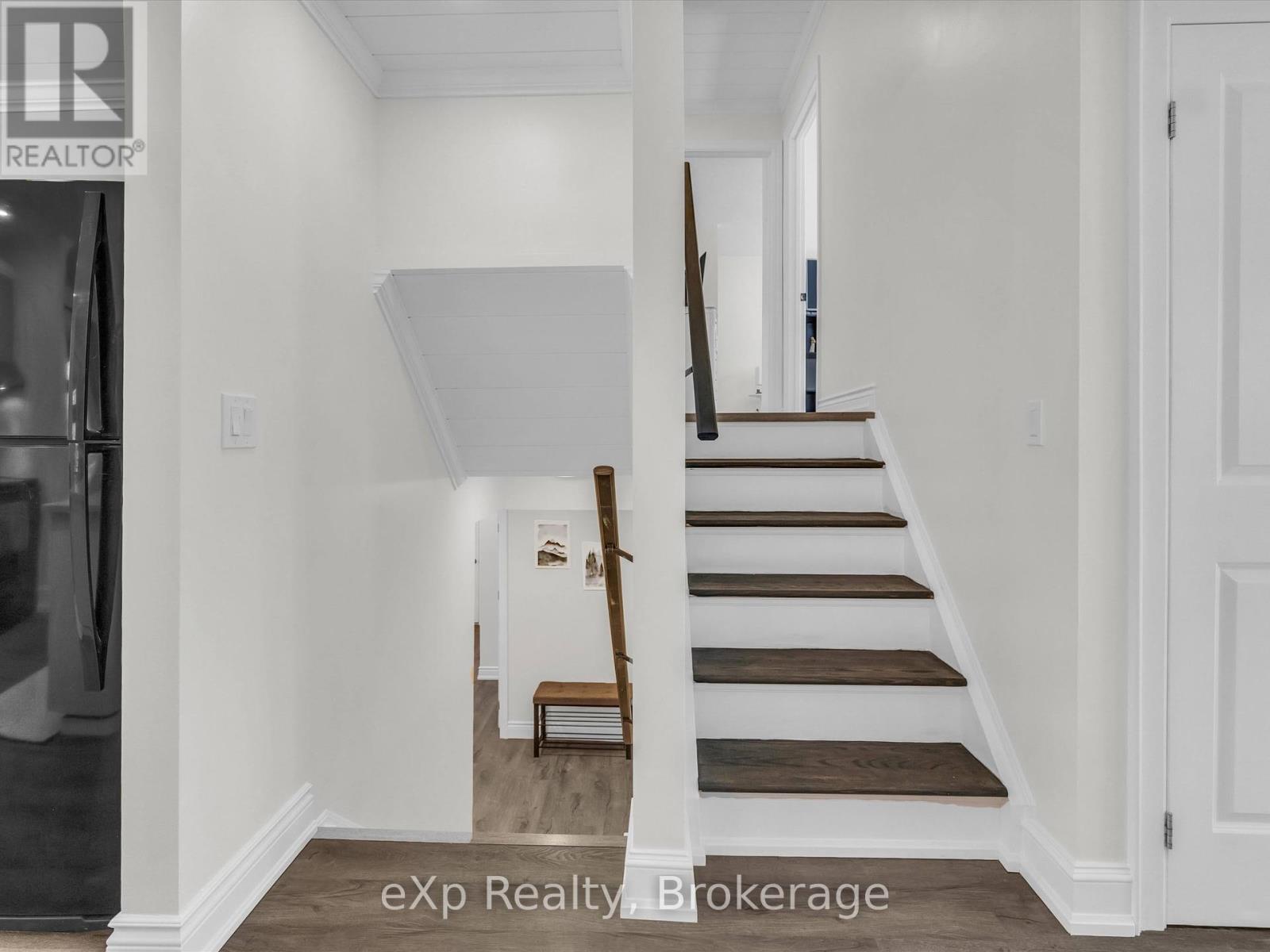 104 Meadow Heights Drive, Bracebridge, Ontario  P1L 1A4 - Photo 23 - X12337246