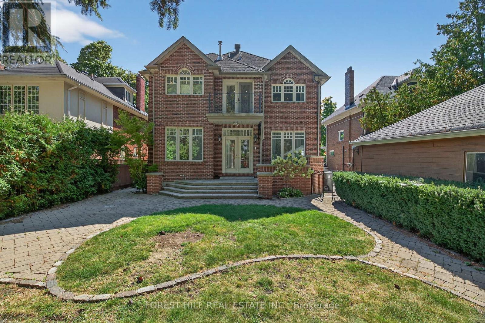 50 Golfdale Road, Toronto, Ontario  M4N 2B6 - Photo 2 - C12412351