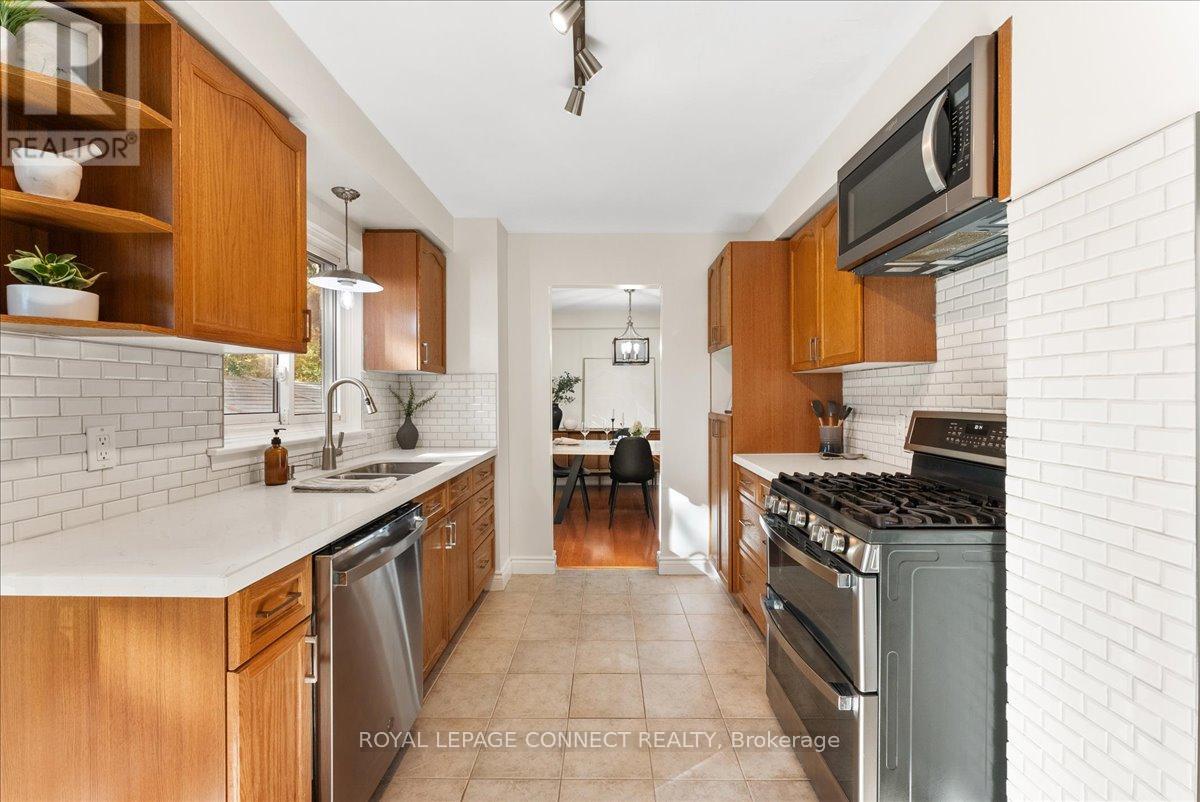 1800 Shadybrook Drive, Pickering (Amberlea), Ontario  L1V 3A5 - Photo 13 - E12446176