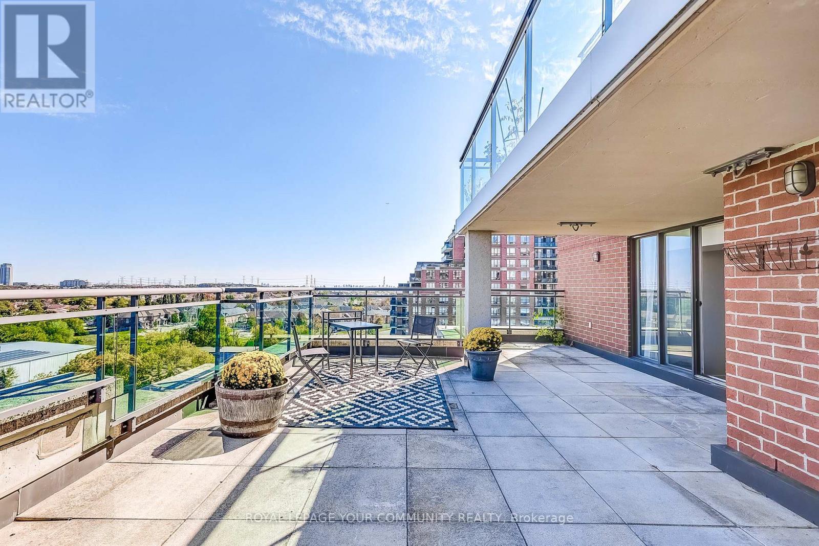 905 - 350 RED MAPLE ROAD, Richmond Hill, Ontario