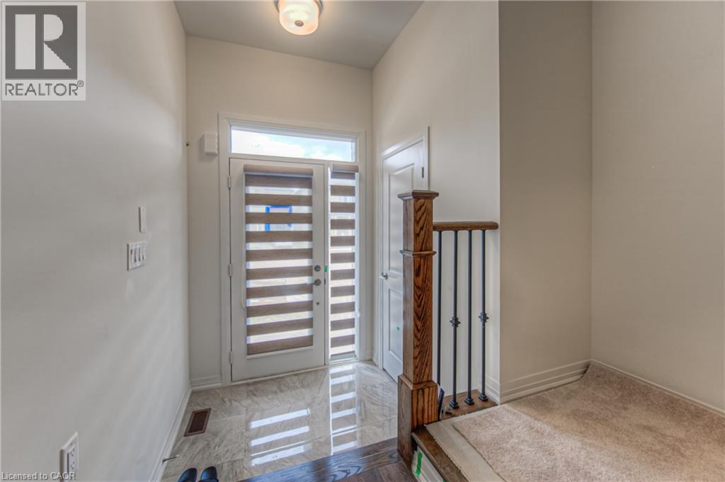28 Dennis Avenue, Brantford, Ontario  N3V 0C1 - Photo 3 - 40776470