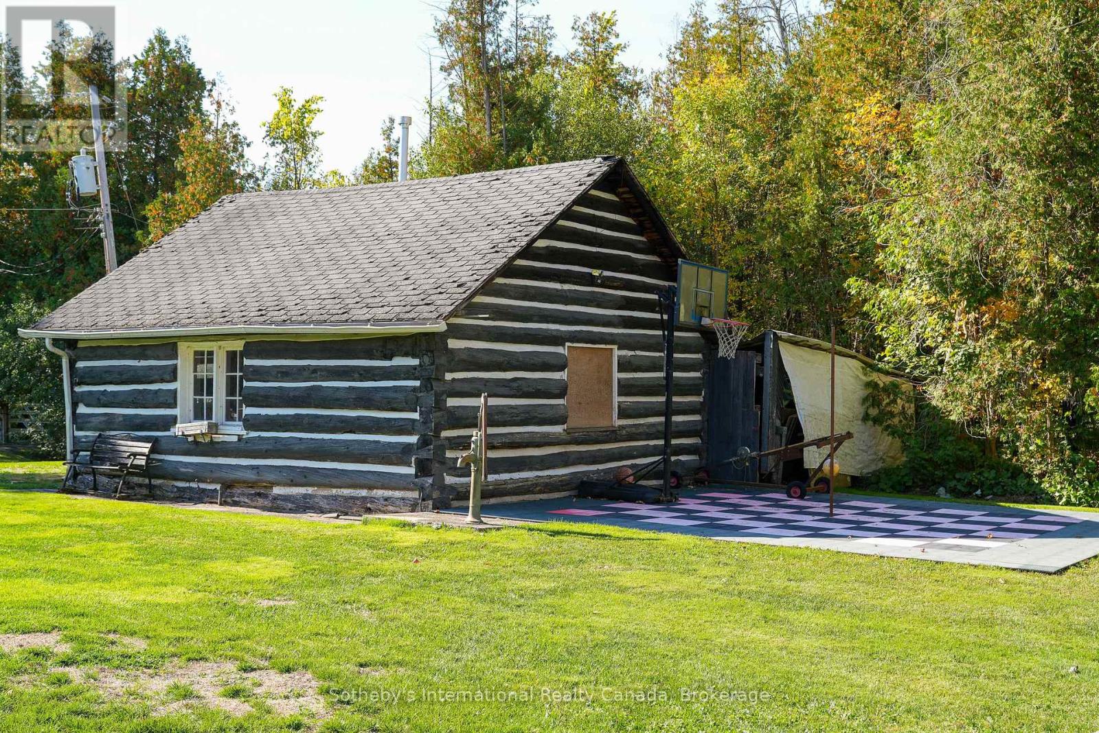 126 Brambel Road, Oro-Medonte, Ontario  L0L 2L0 - Photo 7 - S12446206