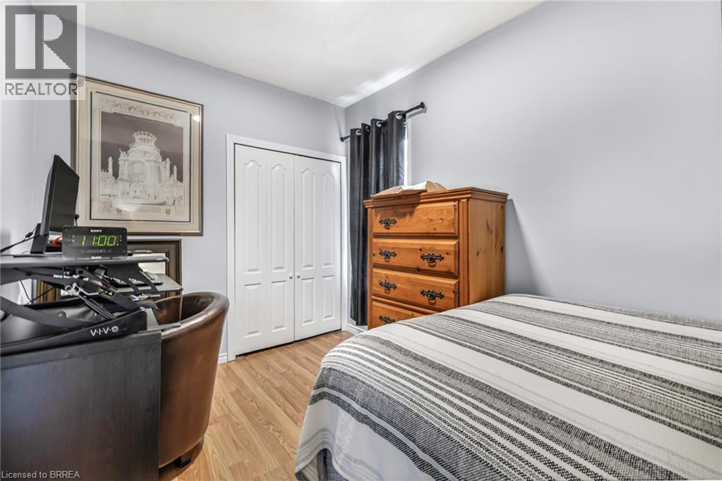 127 Superior Street, Brantford, Ontario  N3S 2L1 - Photo 8 - 40771837