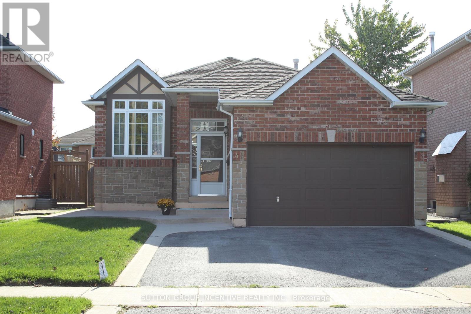 49 Felt Crescent, Barrie, Ontario  L4N 8V1 - Photo 2 - S12446169