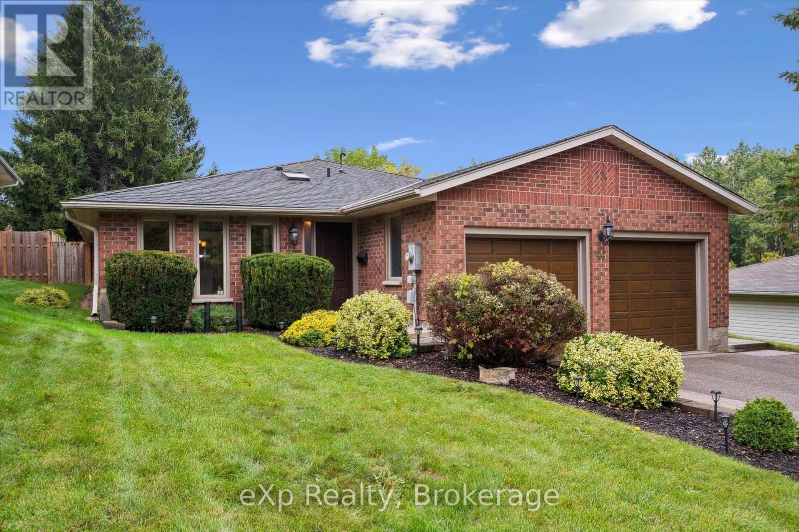 44 HYLAND ROAD, Guelph, Ontario