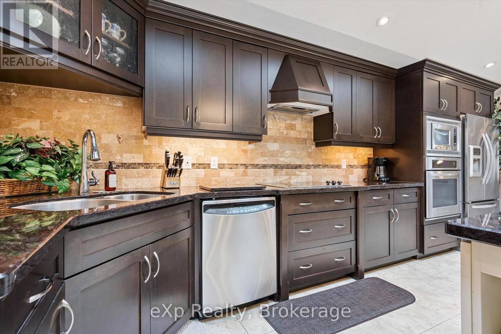 44 Hyland Road, Guelph, Ontario  N1E 1T3 - Photo 15 - X12446191