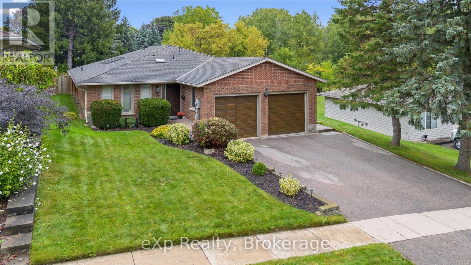 44 Hyland Road, Guelph, Ontario  N1E 1T3 - Photo 2 - X12446191