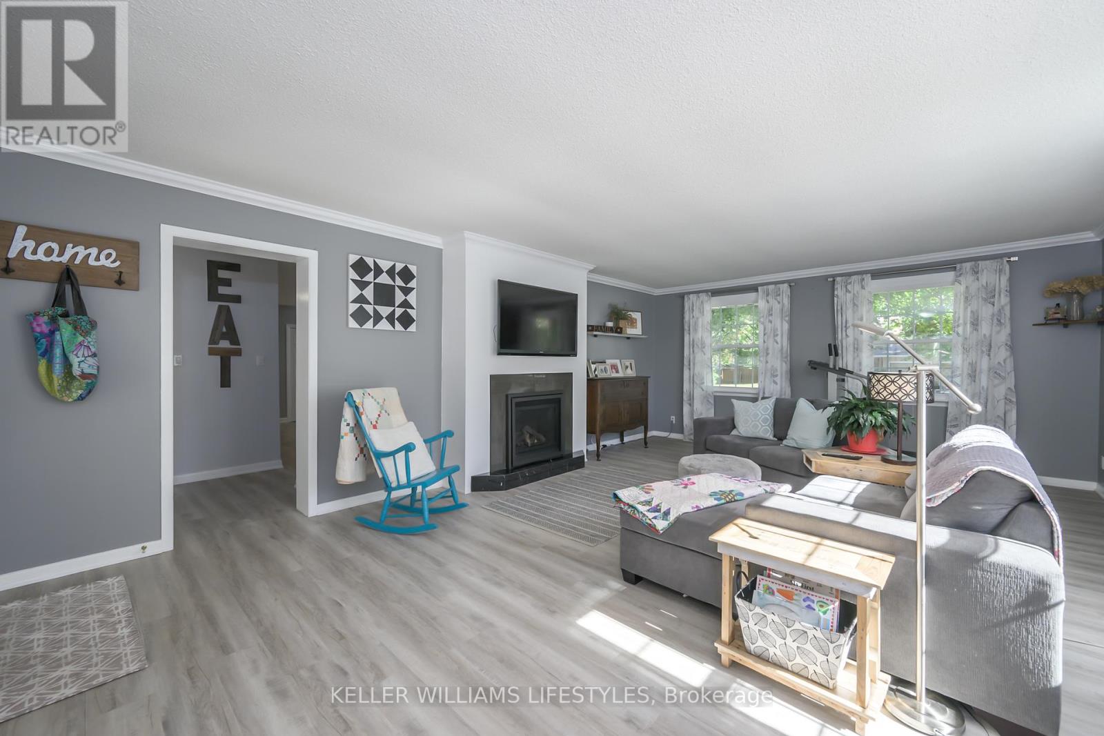 9 Outer Drive, London South, Ontario  N6P 1C5 - Photo 12 - X12446192