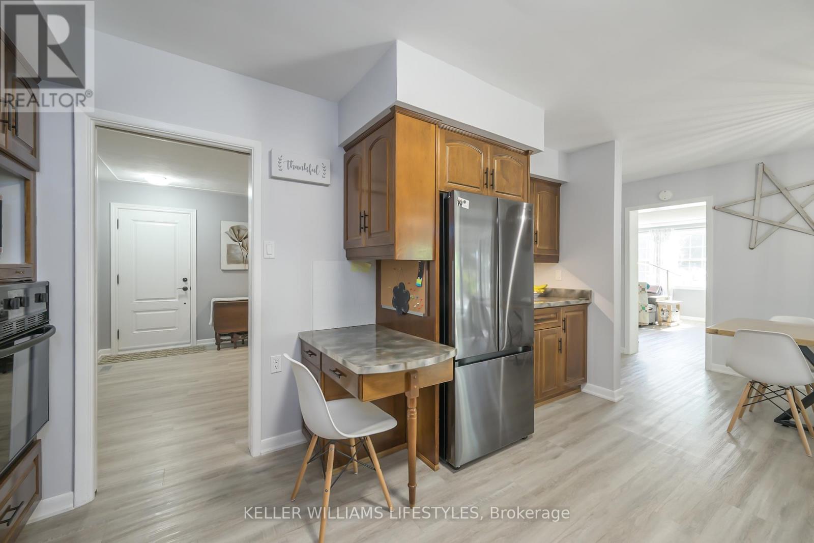 9 Outer Drive, London South, Ontario  N6P 1C5 - Photo 18 - X12446192
