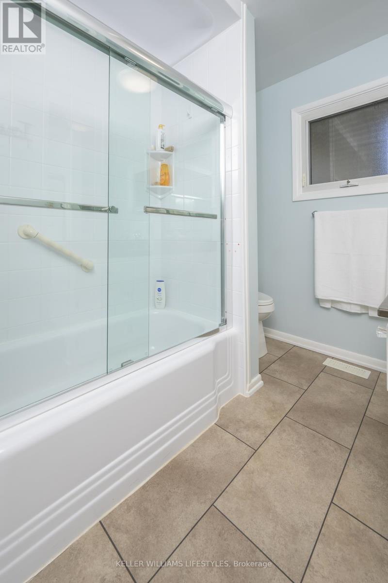 9 Outer Drive, London South, Ontario  N6P 1C5 - Photo 29 - X12446192