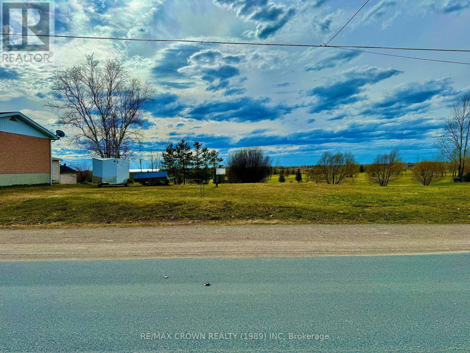 228-232 Ross Road, Smooth Rock Falls, Ontario  P0L 2B0 - Photo 16 - T12446220