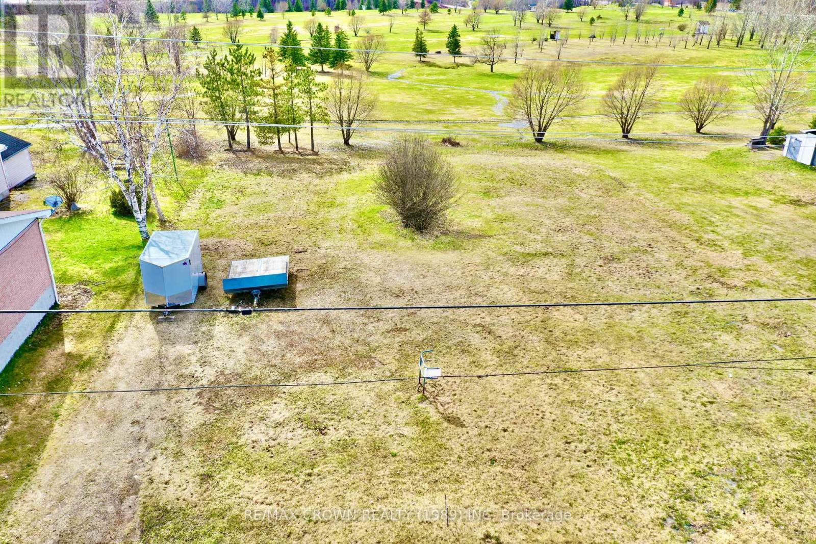 228-232 Ross Road, Smooth Rock Falls, Ontario  P0L 2B0 - Photo 9 - T12446220