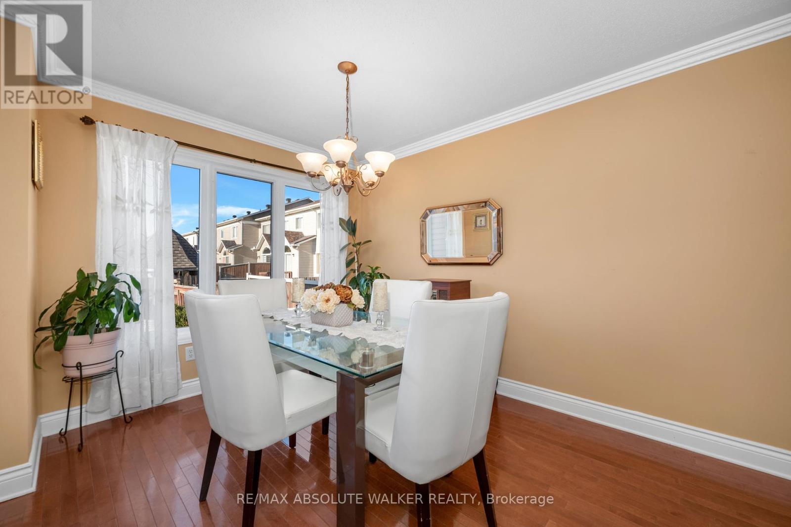 607 Aquaview Drive, Ottawa, Ontario  K4A 4W1 - Photo 10 - X12446234