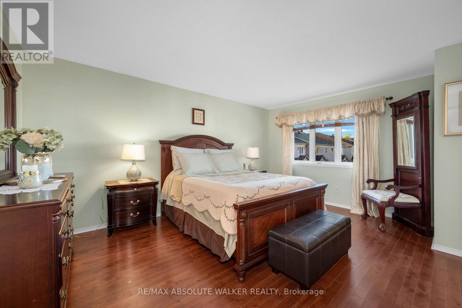 607 Aquaview Drive, Ottawa, Ontario  K4A 4W1 - Photo 16 - X12446234