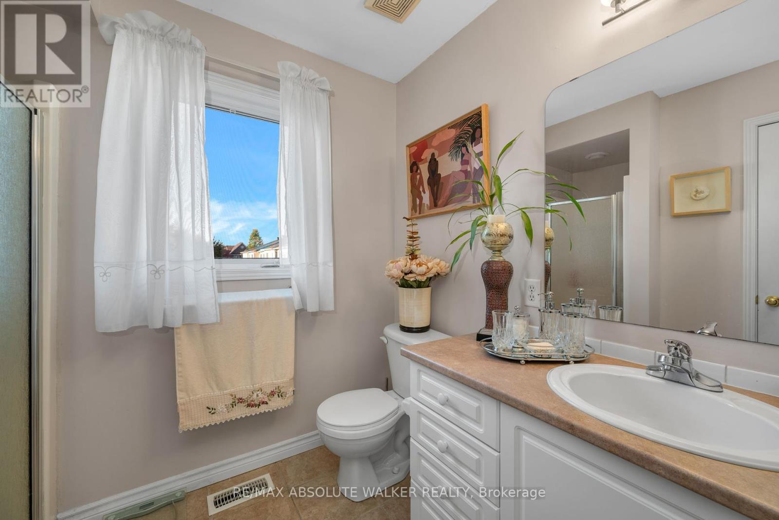 607 Aquaview Drive, Ottawa, Ontario  K4A 4W1 - Photo 19 - X12446234