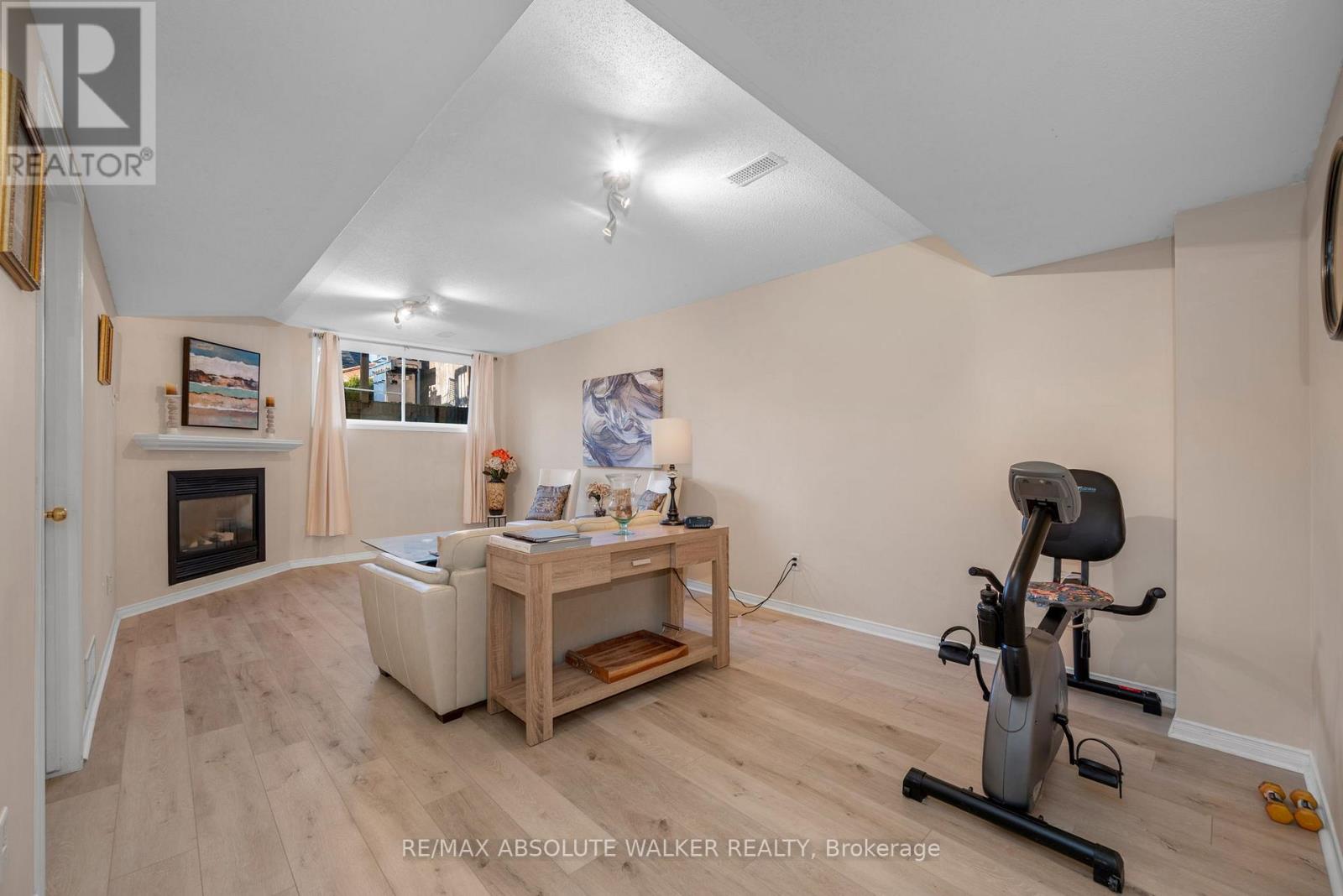 607 Aquaview Drive, Ottawa, Ontario  K4A 4W1 - Photo 23 - X12446234