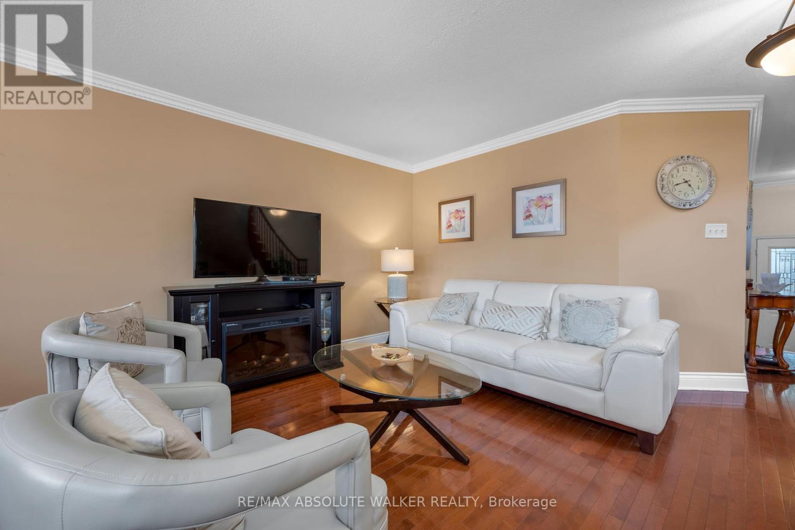 607 Aquaview Drive, Ottawa, Ontario  K4A 4W1 - Photo 7 - X12446234