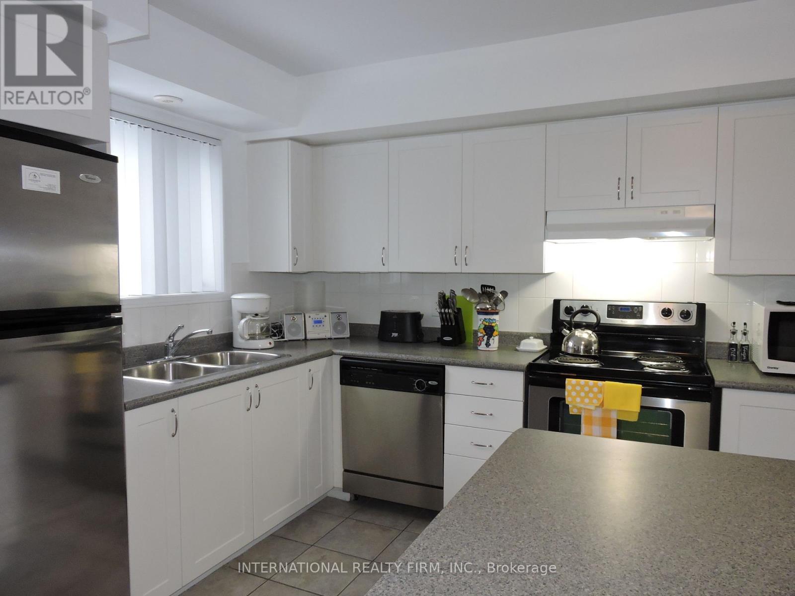 24 - 5035 Oscar Peterson Boulevard, Mississauga, Ontario  L6H 4J4 - Photo 3 - W12446167