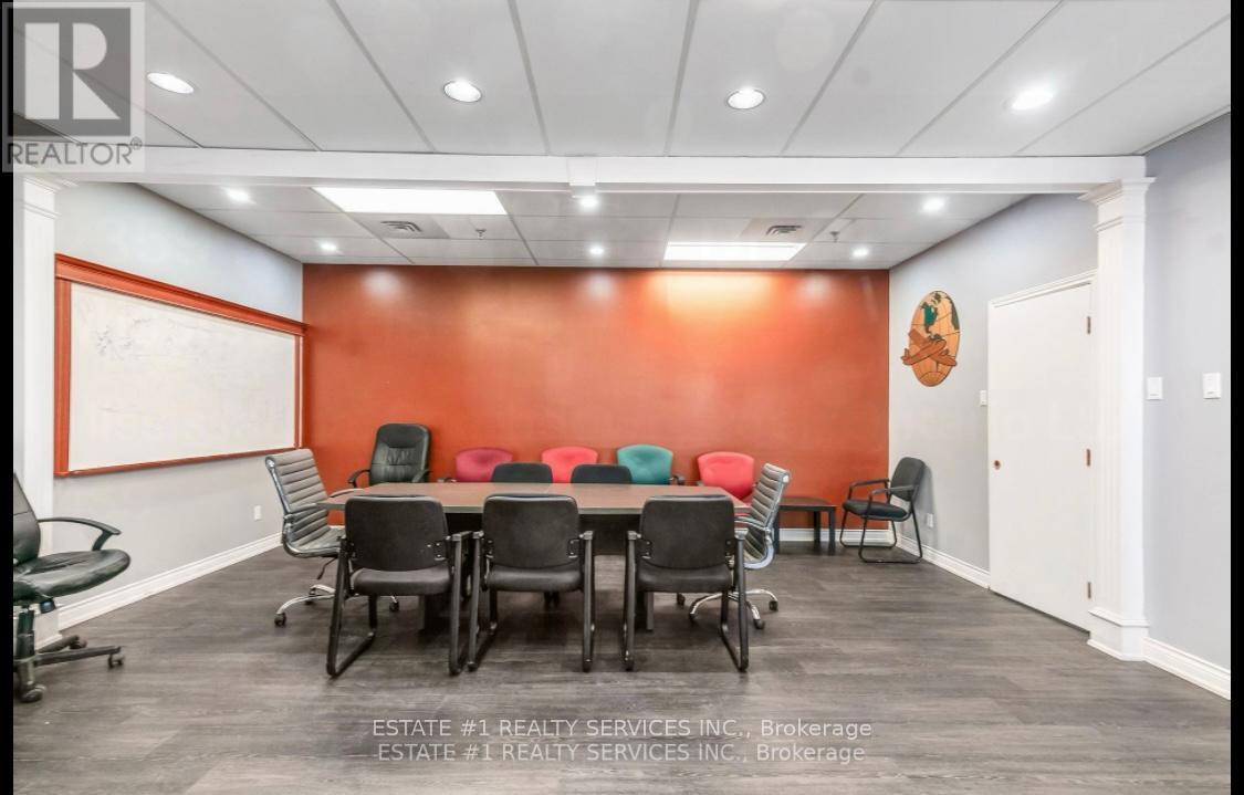 211 - 2359 Royal Windsor Drive, Mississauga (Southdown), Ontario  L5J 4S9 - Photo 17 - W12446172