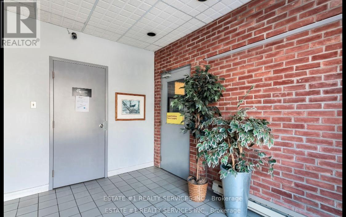 211 - 2359 Royal Windsor Drive, Mississauga (Southdown), Ontario  L5J 4S9 - Photo 19 - W12446172