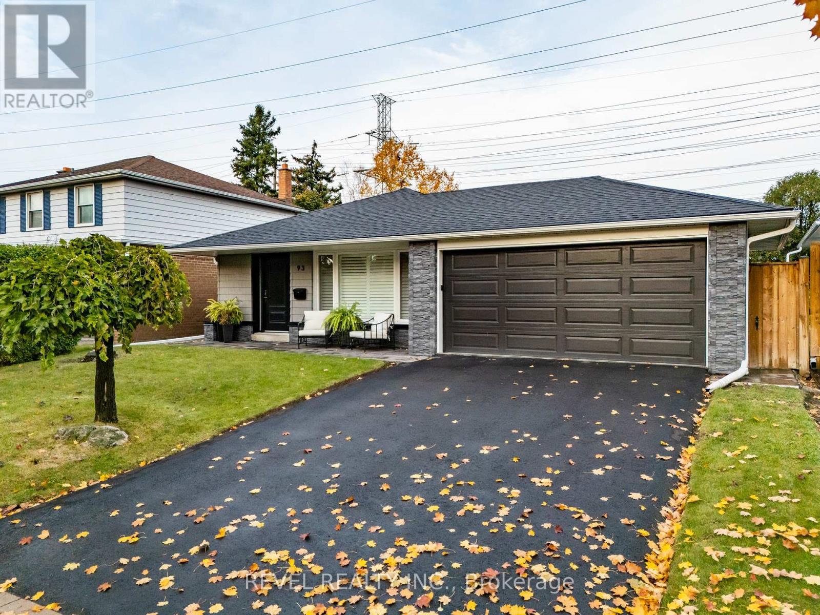 93 Willowridge Road, Toronto, Ontario  M9R 3Z5 - Photo 2 - W12446177