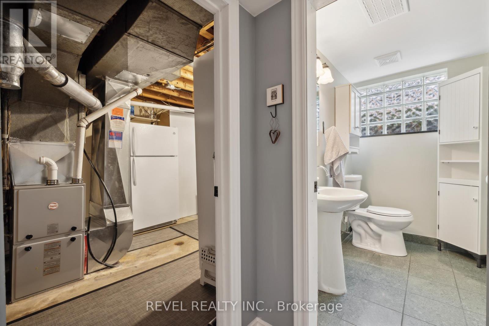 93 Willowridge Road, Toronto, Ontario  M9R 3Z5 - Photo 23 - W12446177