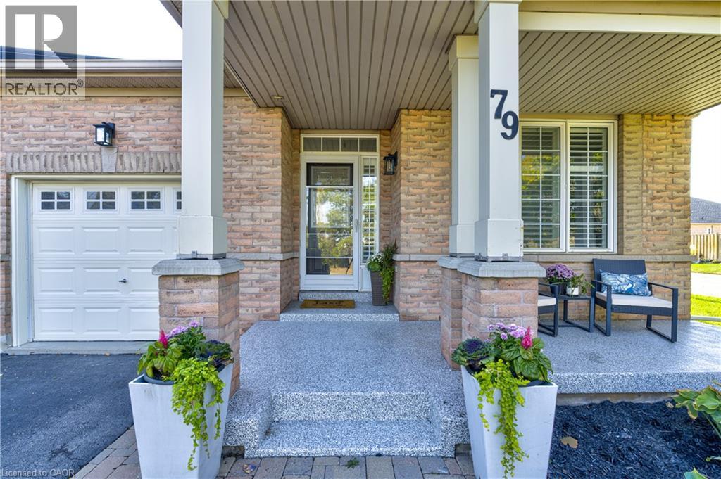 2243 Turnberry Road Unit# 79, Burlington, Ontario  L7M 4Y5 - Photo 2 - 40769054