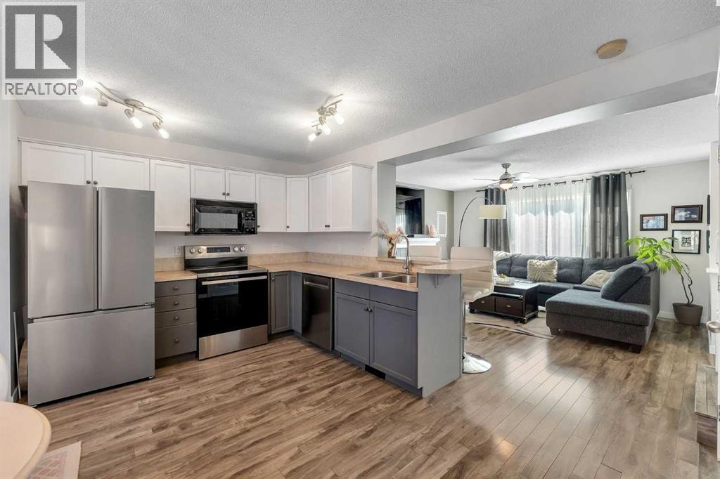 270 Sagewood Gardens Sw, Airdrie, Alberta  T4B 3A4 - Photo 8 - A2255984