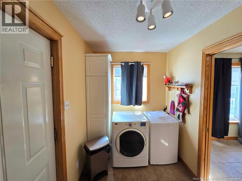 1125 Birchwood Drive, Bathurst, New Brunswick  E2A 4W8 - Photo 24 - NB128006
