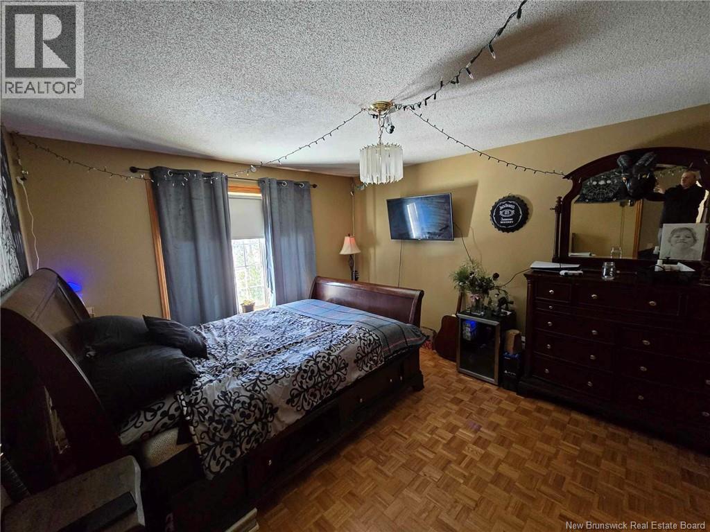 1125 Birchwood Drive, Bathurst, New Brunswick  E2A 4W8 - Photo 29 - NB128006