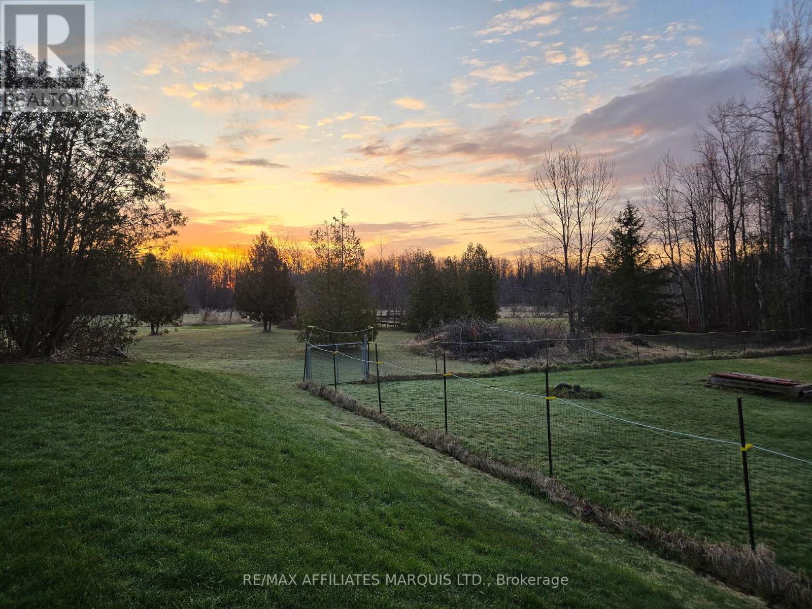 15690 Dixon Road W, South Stormont, Ontario  K0C 1R0 - Photo 6 - X12445624