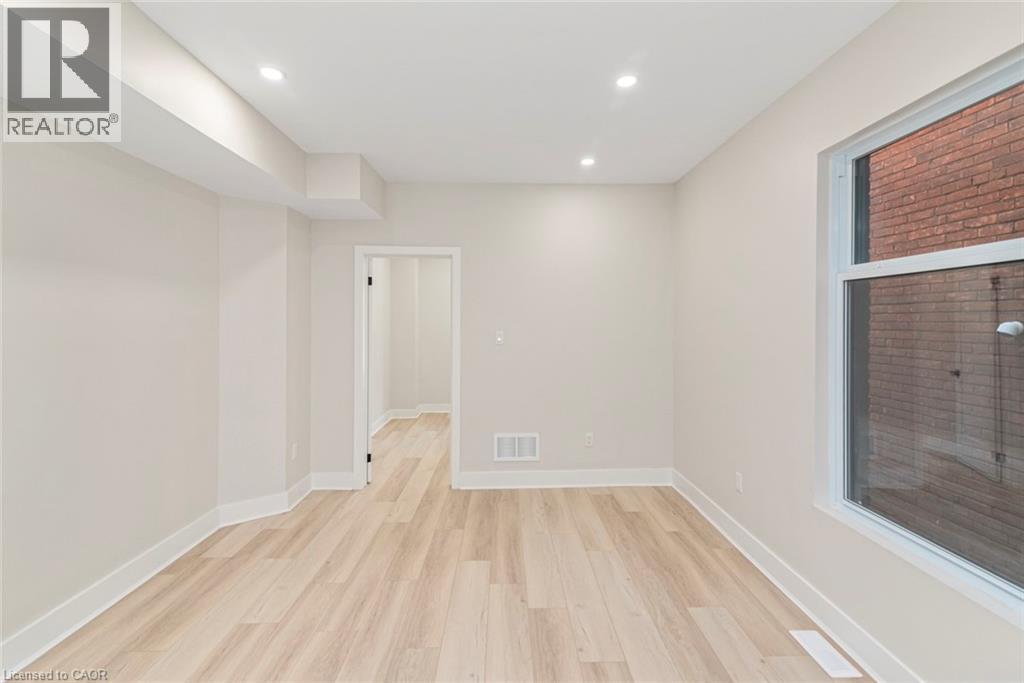 200 Sanford Avenue S, Hamilton, Ontario  L8M 2H2 - Photo 5 - 40740136