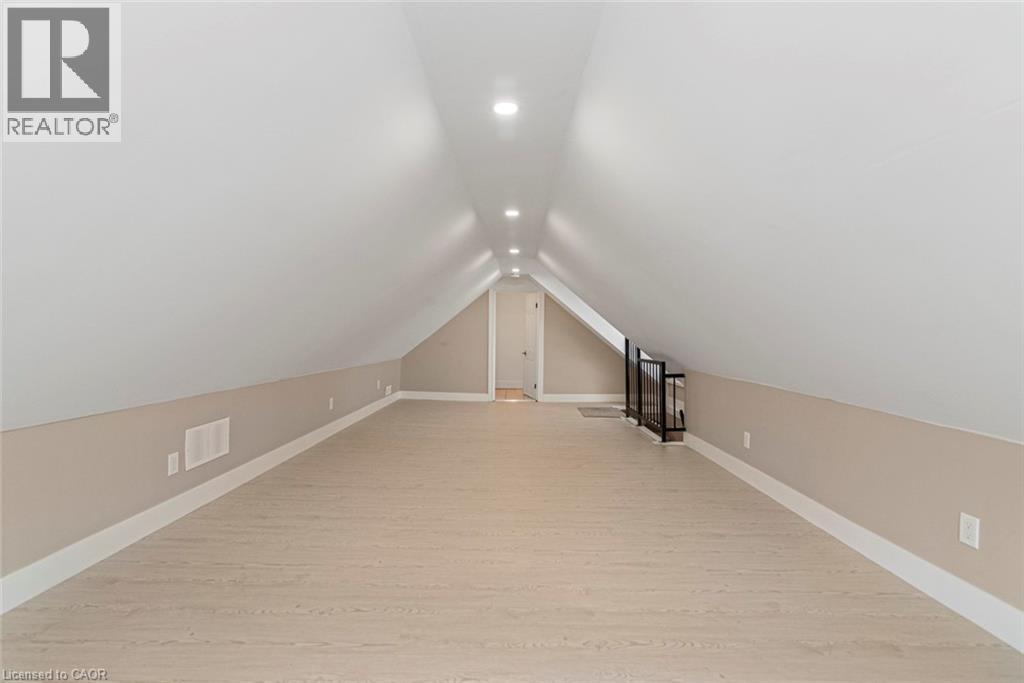 200 Sanford Avenue S, Hamilton, Ontario  L8M 2H2 - Photo 37 - 40740136